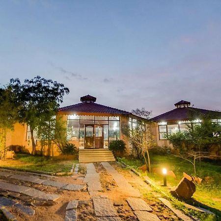 بيلاري Hampi Heritage & Wilderness Resort-Jungle Lodges المظهر الخارجي الصورة