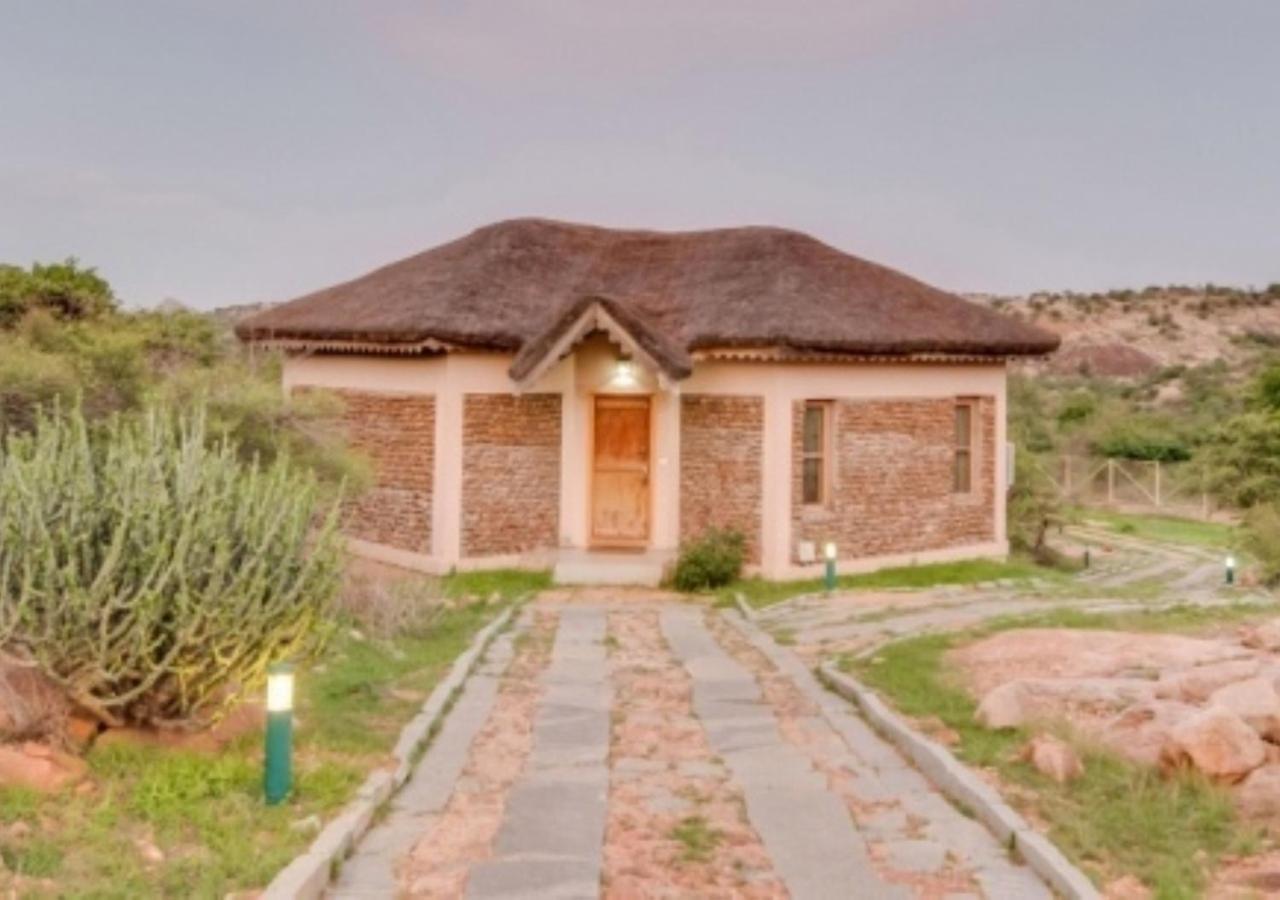بيلاري Hampi Heritage & Wilderness Resort-Jungle Lodges المظهر الخارجي الصورة